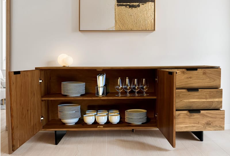 Belova skjenk 175 cm - naturfarget akasie og svart - Oppbevaring - Oppbevaringsmøbler - Sideboard & skjenker