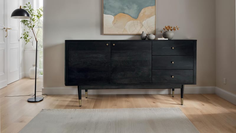 Beluna skjenk 160 cm - dypsvart med gullfargede detaljer - Oppbevaring - Oppbevaringsmøbler - Sideboard & skjenker