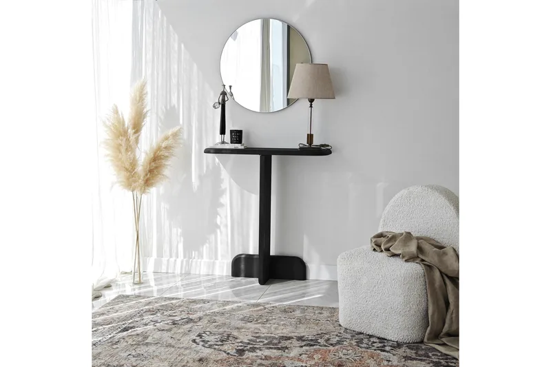 Nariyuki Kommode, Antrasitt