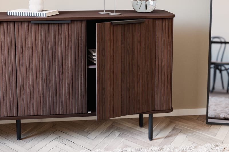 Kopparbo ribbet skjenk med oppbevaring - Mørkebrunt / Valnøtt / Tre - Oppbevaring - Oppbevaringsmøbler - Sideboard & skjenker