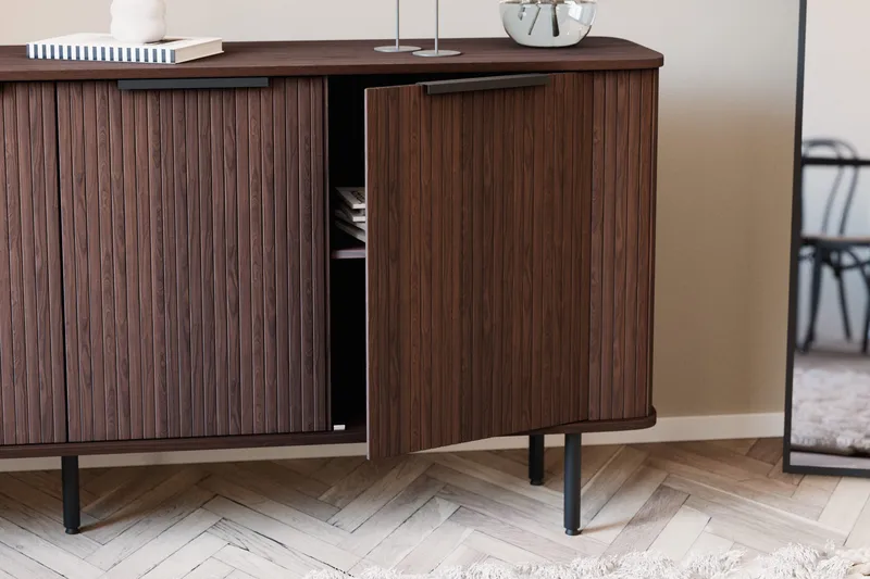 Kopparbo Sideboard med Oppbevaring Ribbet - Mørk brun / Valnøtt / Tre - Oppbevaring - Oppbevaringsmøbler - Sideboard & skjenker