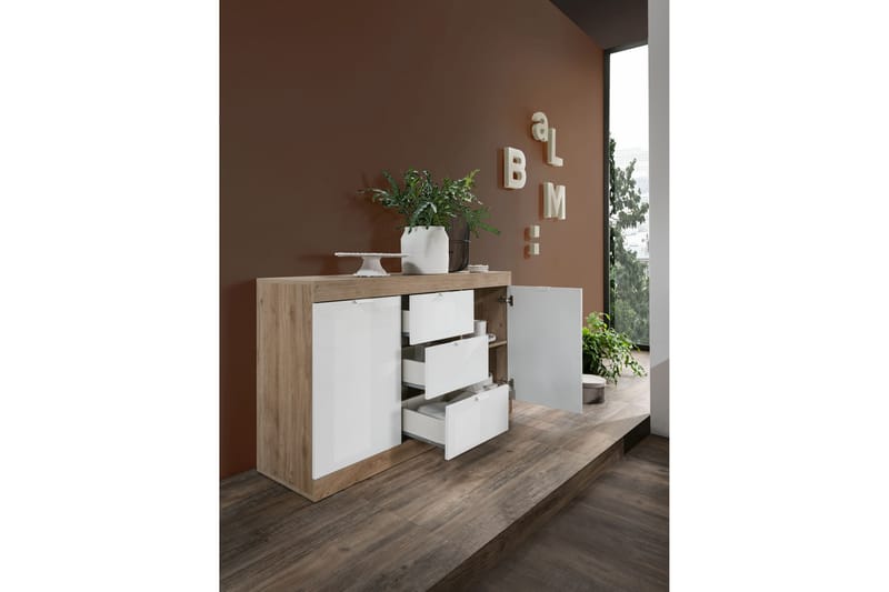 Nicery Sideboard 135 cm - Hvit/Brun - Oppbevaring - Oppbevaringsmøbler - Sideboard & skjenker