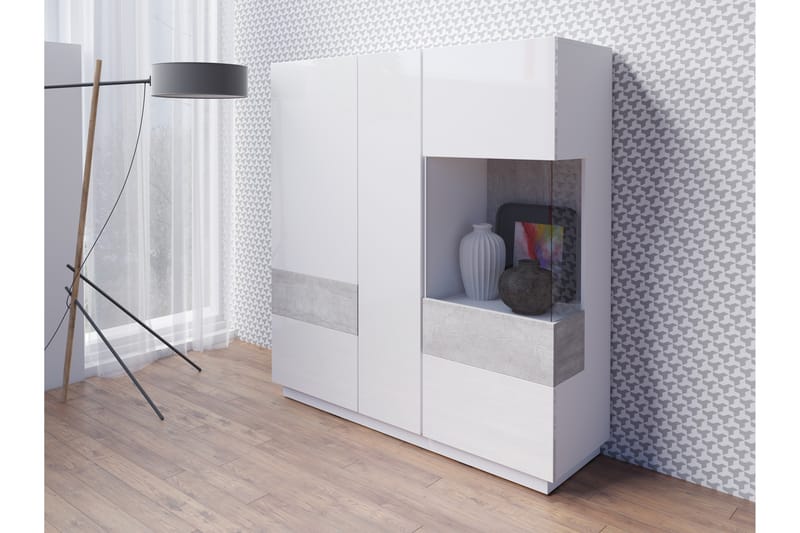 Tomeka Skjenk - Oppbevaring - Oppbevaringsmøbler - Sideboard & skjenker