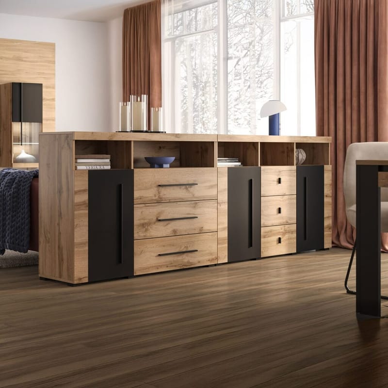 Skjenk Roger 2 Dører med 3 Skuffer - Wotan eik, 132 cm - Oppbevaring - Oppbevaringsmøbler - Sideboard & skjenker