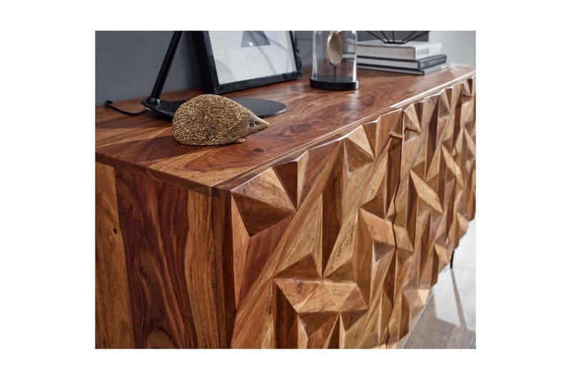 Skjenk Wohnling Massivt tre 3D geometrisk front 144 cm Industriell - Møbler - Bord - Avlastningsbord - Lampebord & sidebord