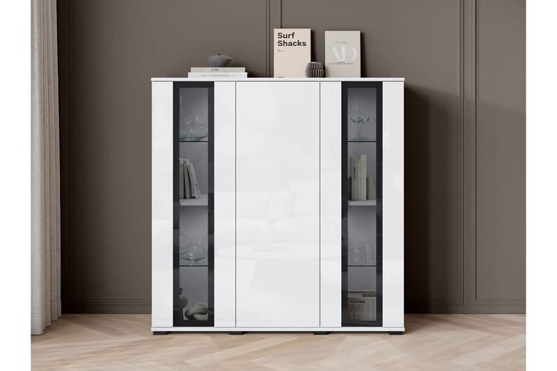 Gammelt Highboard - Brun - Oppbevaring - Skap - Oppbevaringsskap