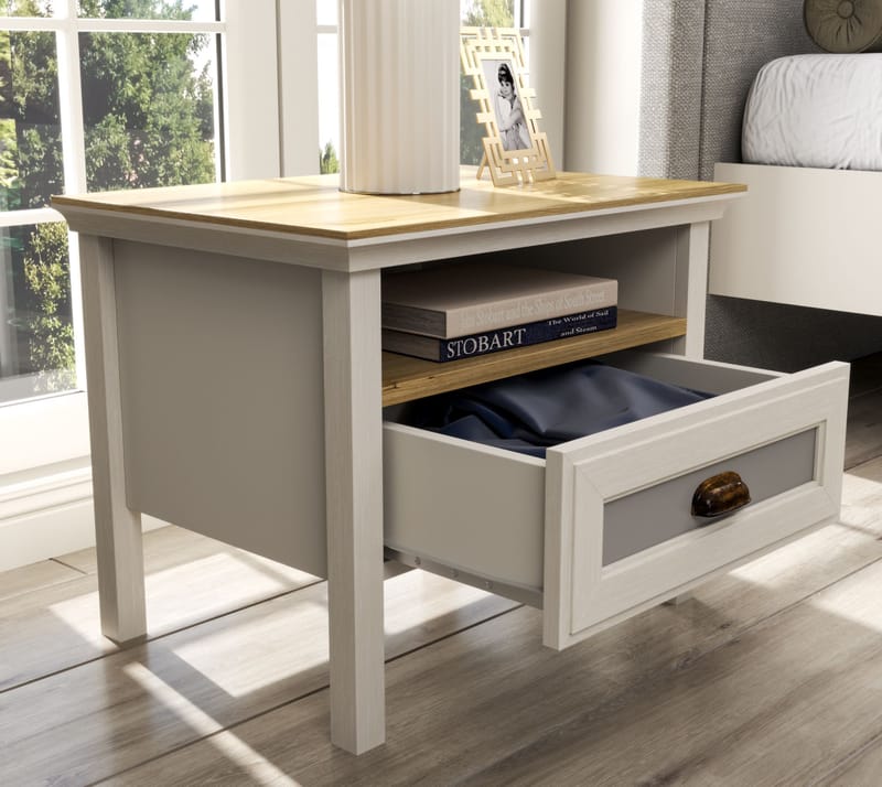 Lilena Nattbord 60 cm - Krem, eik, grå - Oppbevaring - Skap - Oppbevaringsskap