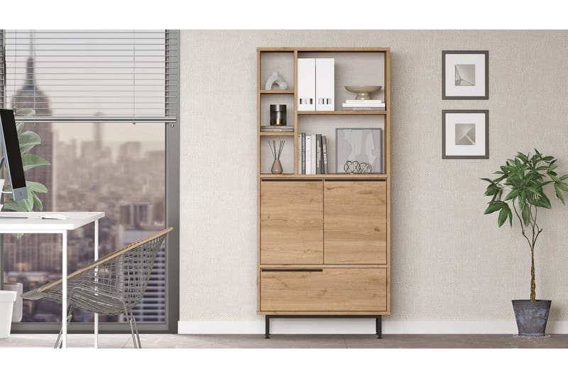 Liyakat Highboard, Valnøtt