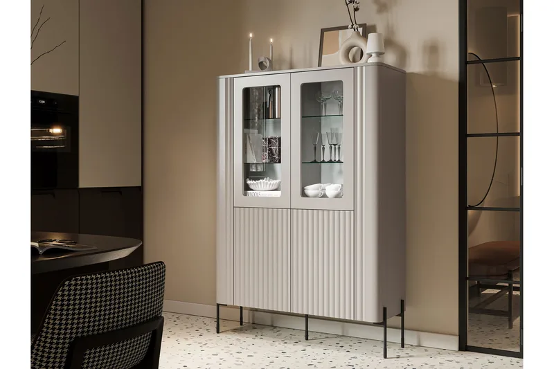 Sherie Vitrineskap 110x160 cm - Svart - Oppbevaring - Skap - Vitrineskap