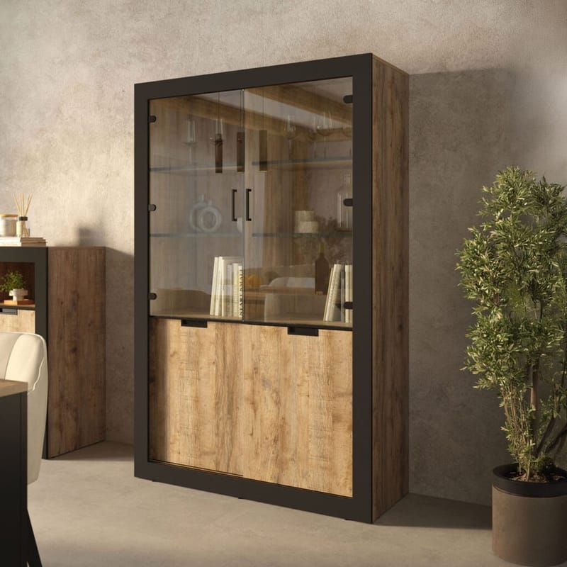 Vitrineskap Tudor 4 dører - Oppbevaring - Skap - Vitrineskap