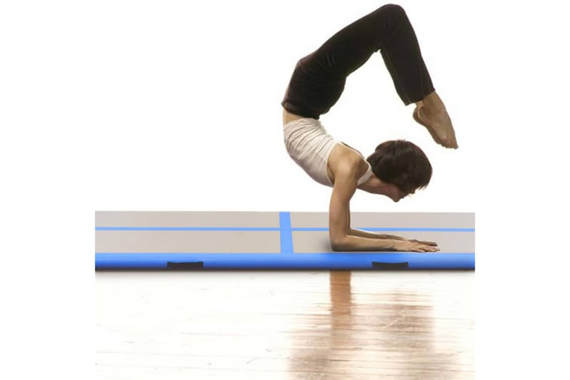Oppblåsbar gymnastikkmatte med pumpe 700x100x10 cm PVC blå - Blå - Treningsgulv & puslematte