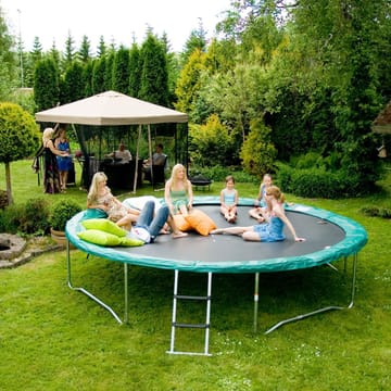 Trampoline HOME4YOU med grønt underlag 426 cm - grønn polstring, svart matte - Sport & fritid - Lek & sport - Lekeredskap & utelek