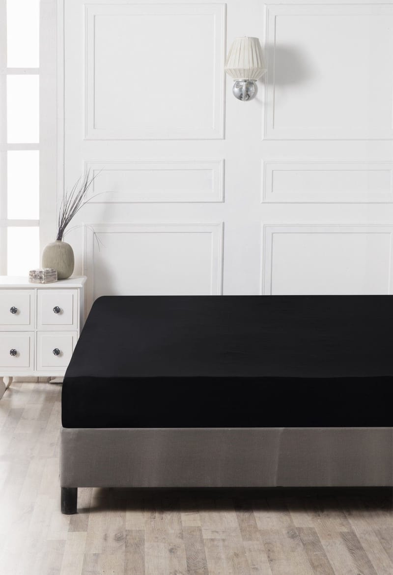 Manchan formsyd laken 140x190 cm - Svart - Tekstiler - Barnetekstiler - Sengetøy til barn - Sprinkelseng sengetøy - Laken sprinkelseng