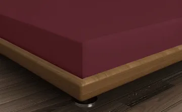 Talvenis formsyd laken 140x190 cm - Mørkrød - Tekstiler - Barnetekstiler - Sengetøy til barn - Sprinkelseng sengetøy - Laken sprinkelseng