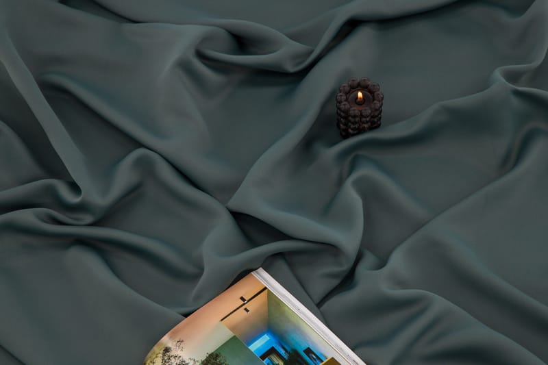 Evelyn Gardin 135x240 cm - Blå - Tekstiler - Gardiner - Gardinlengder - Kanallengde