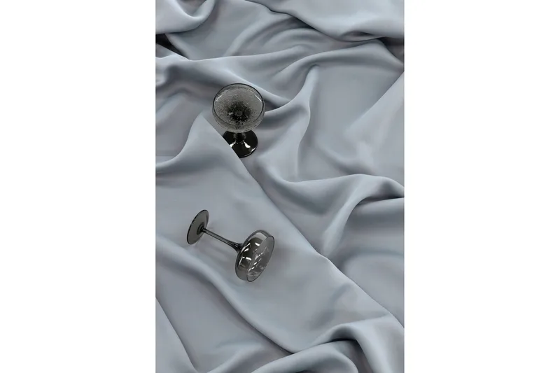 Evelyn Gardin 135x240 cm - Lysegrå - Tekstiler - Gardiner - Gardinlengder - Kanallengde