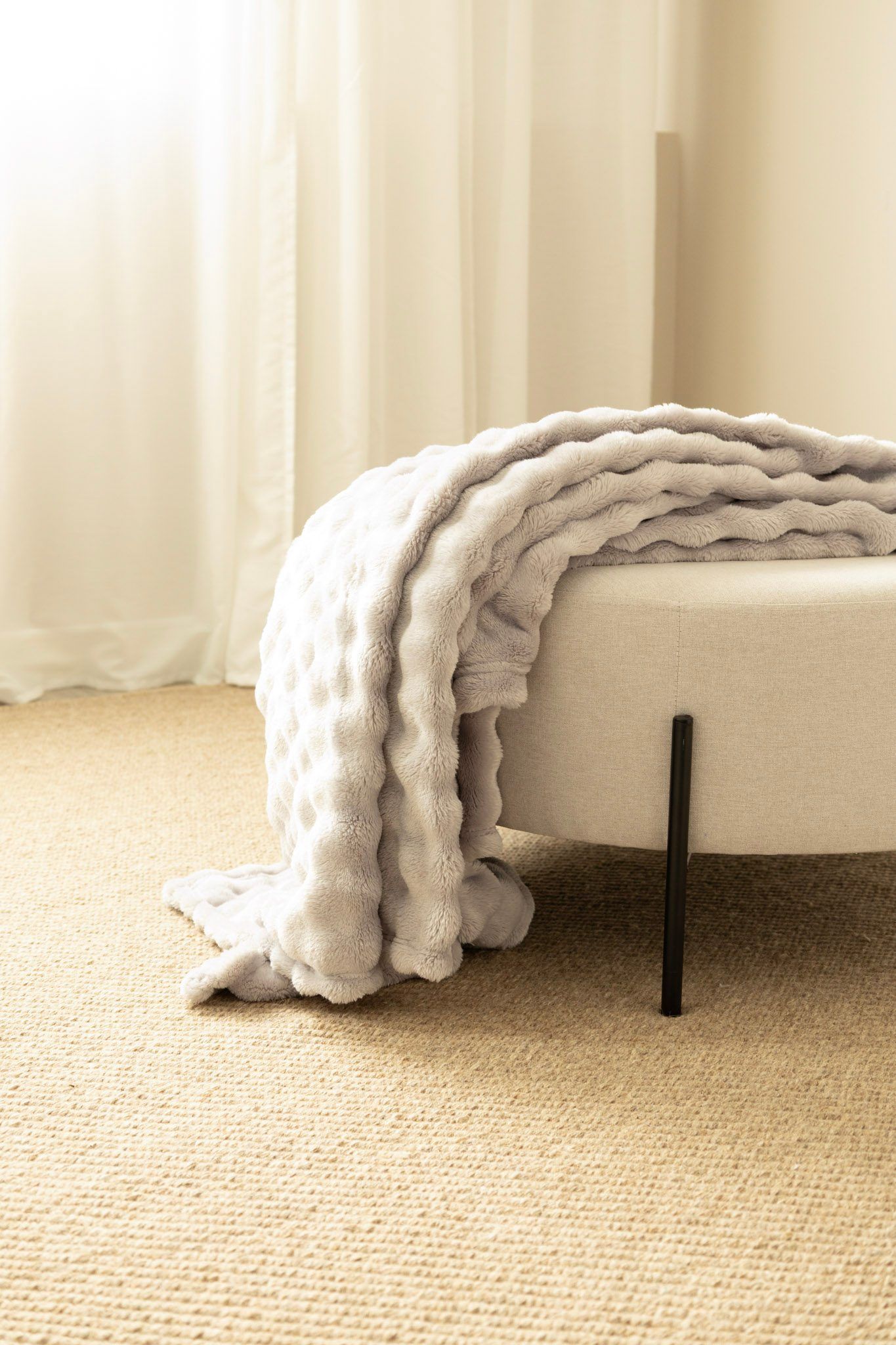 Pledd Pom Pom 150x220 cm - Sølv