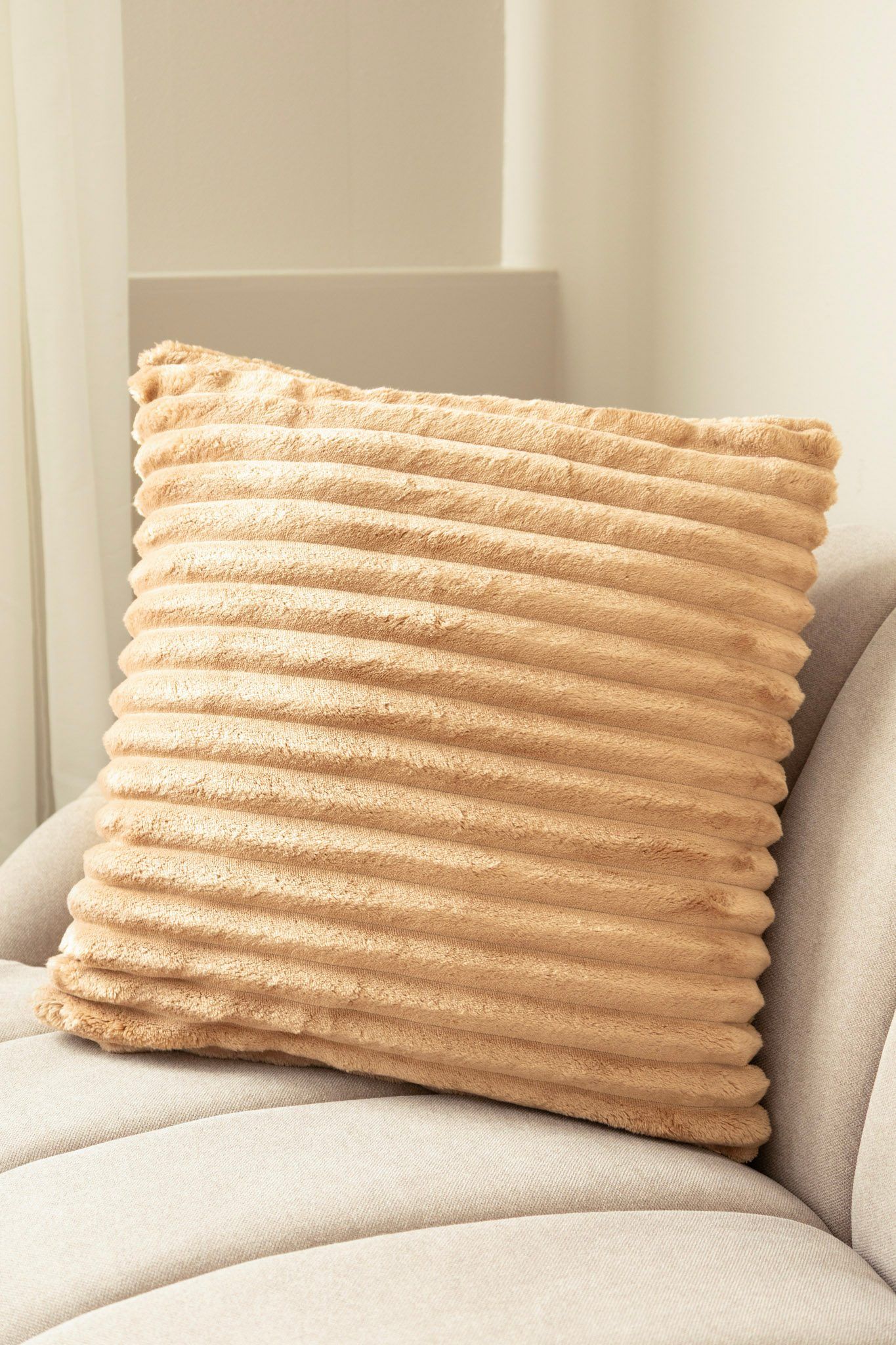 Pyntepute Stripe 50x50 cm - Karamell