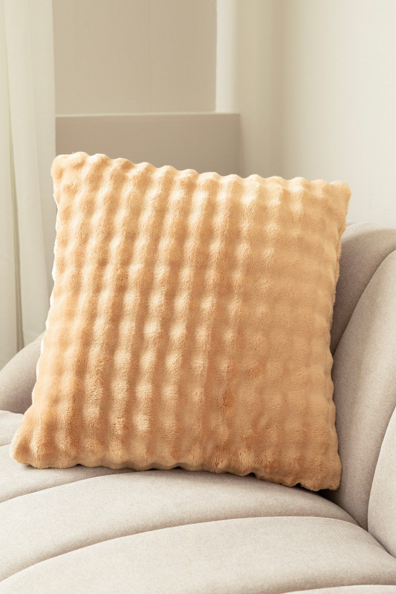 Pyntepute Pom Pom 50x50 cm - Karamell
