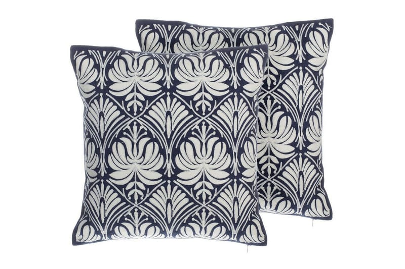 Pynteputer Nemesia sett på 2, undefined