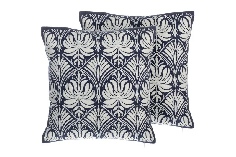 Pynteputer Nemesia sett på 2, undefined