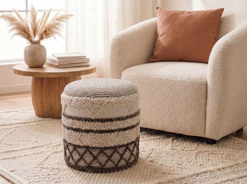 Volen rund sittepuff med oppbevaring i ullstoff - beige - Tekstiler - Pute & pledd - Tepper & pledd