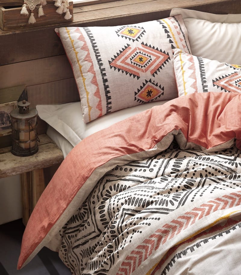 Botswana sengesett 240x220 cm - Teglrød Gul Hvit Svart - Tekstiler - Sengetøy - Sengetøysett & dynetrekksett