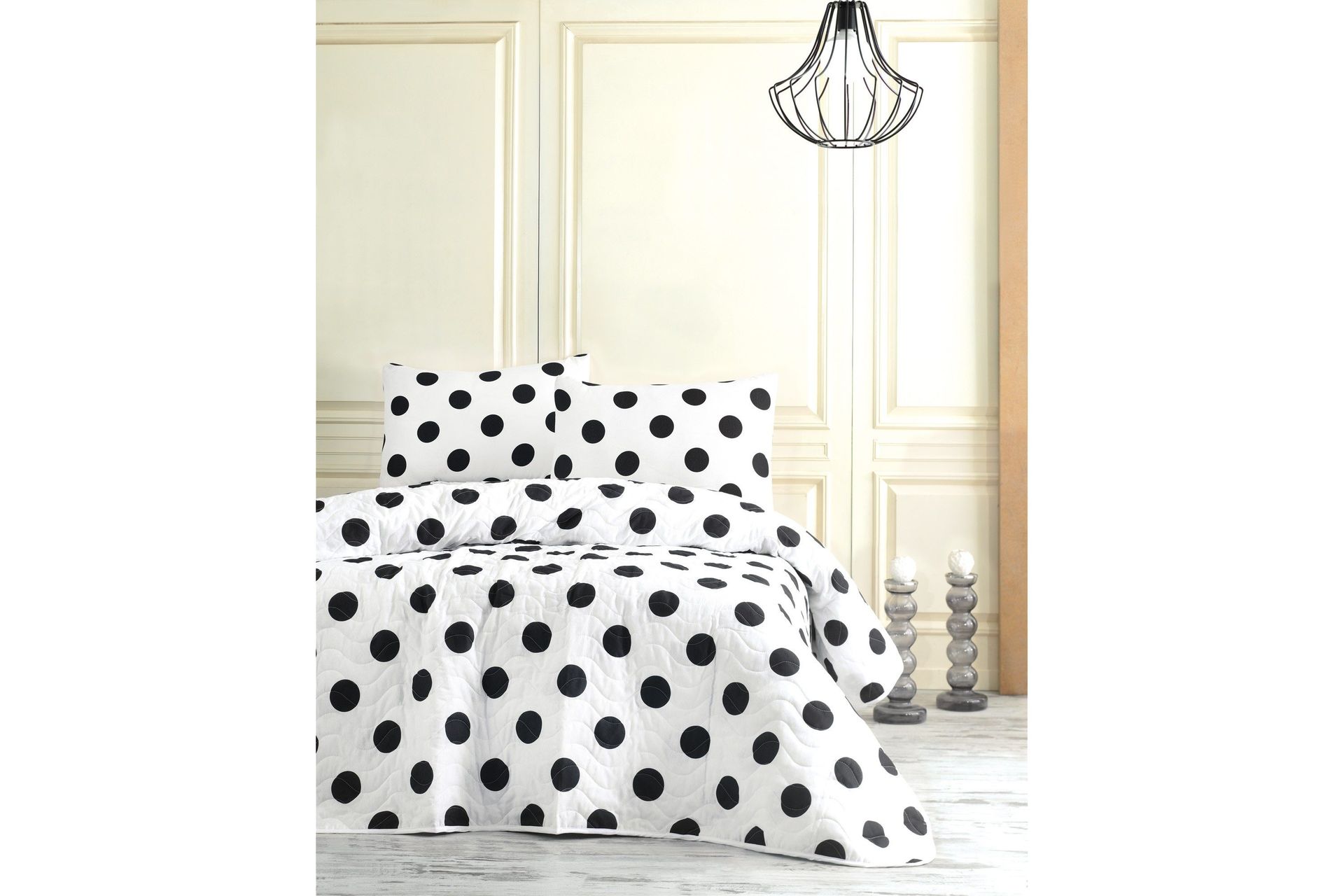 EnLora Home Sengeteppe Enkelt 160x220+Putetrekk Quiltet - Svart/Hvit