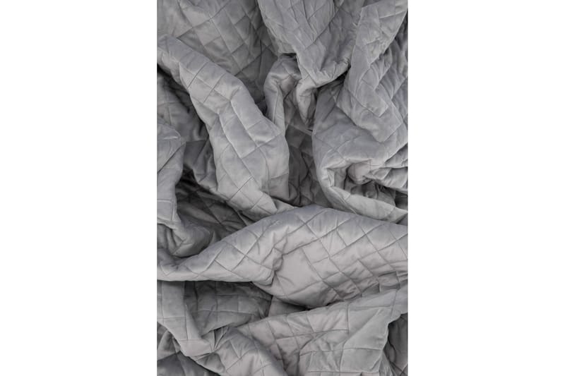 Jilly Sengeteppe 260x260 cm - Lysegrå - Tekstiler - Sengetøy - Sengeteppe - Sengeteppe dobbeltseng