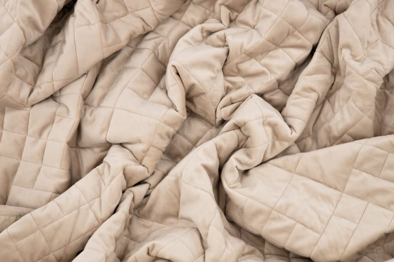Jilly Sengeteppe 80x150 cm - Beige - Tekstiler - Sengetøy - Sengeteppe - Sengeteppe dobbeltseng
