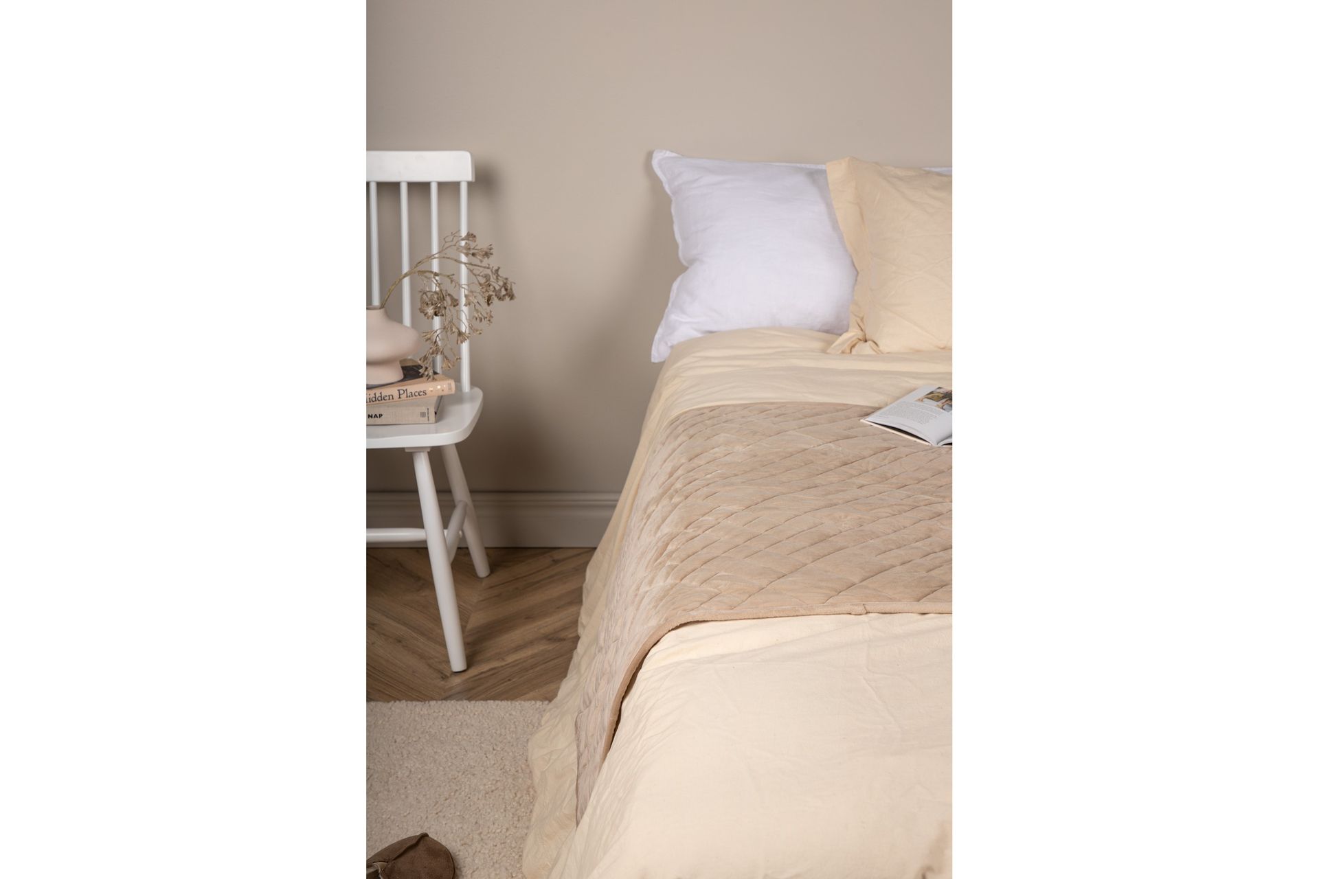 Jilly Sengeteppe 80x150 cm - Beige - Tekstiler - Sengetøy - Sengeteppe - Sengeteppe dobbeltseng