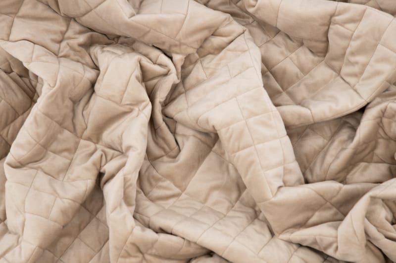 Jilly Sengeteppe 80x260 cm - Beige - Tekstiler - Sengetøy - Sengeteppe - Sengeteppe dobbeltseng