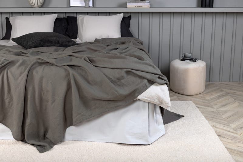 Milo Sengeteppe 260x260 cm - Lysegrå - Tekstiler - Sengetøy - Sengeteppe - Sengeteppe dobbeltseng