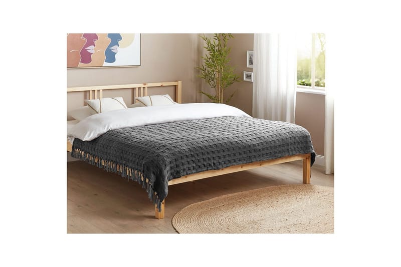 Sengeteppe Bere Grå, 150x220 cm - Grå, 150x220 cm - Tekstiler - Sengetøy - Sengeteppe - Sengeteppe dobbeltseng