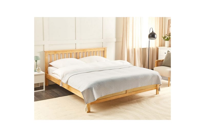 Sengeteppe Lindula Hvit, 150x200 cm - Hvit, 150x200 cm - Tekstiler - Sengetøy - Sengeteppe - Sengeteppe dobbeltseng