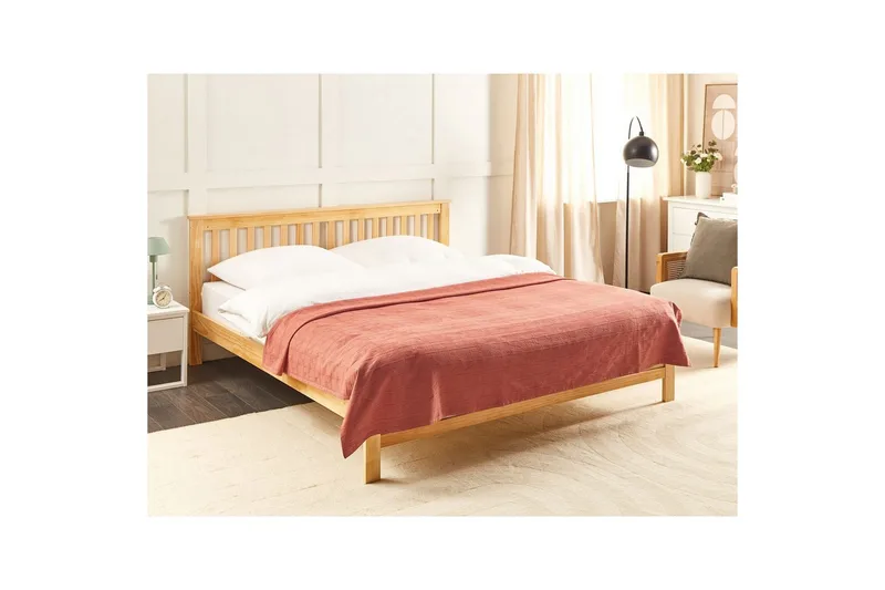 Sengeteppe Maraka Rød, 200x220 cm - Rød, 200x220 cm - Tekstiler - Sengetøy - Sengeteppe - Sengeteppe enkeltseng