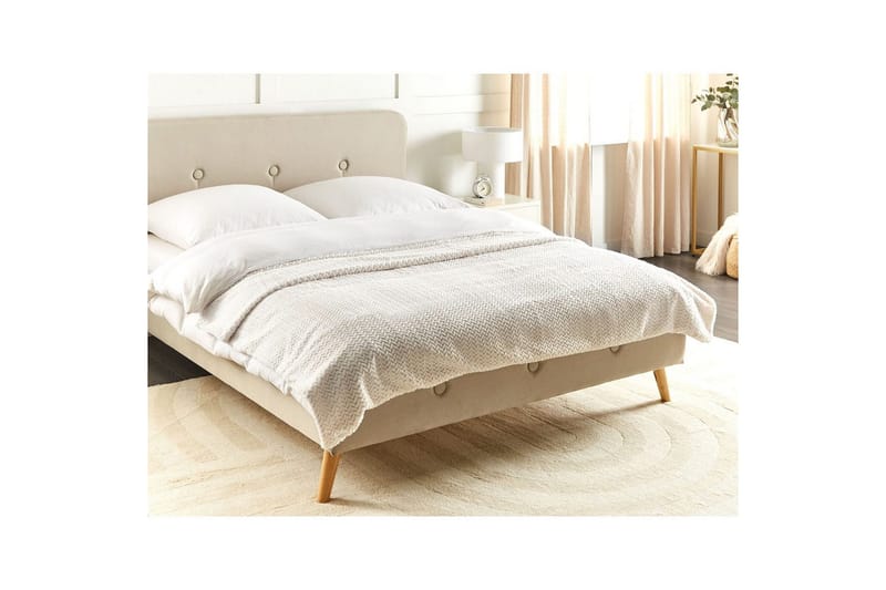 Sengeteppe Surmi Hvit, 150x200 cm - Hvit, 150x200 cm - Tekstiler - Sengetøy - Sengeteppe - Sengeteppe dobbeltseng