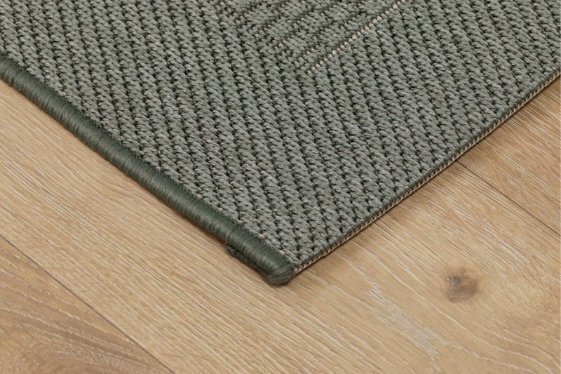 Miami Flatvevd Matte Firkantet 240x240 cm - Grønn - Tekstiler - Tepper & Matter - Små tepper