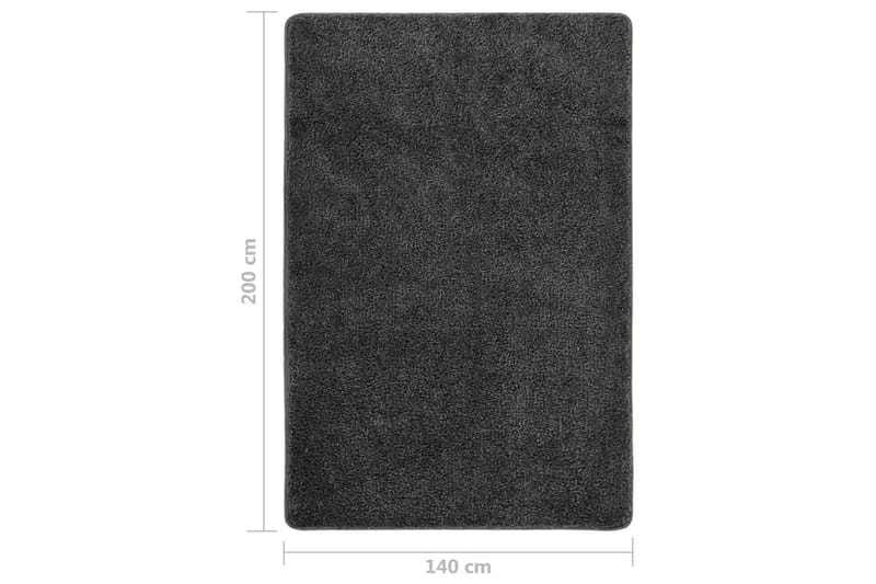 Flossteppe mørkegrå 140x200 cm sklisikkert - Grå - Ryeteppe