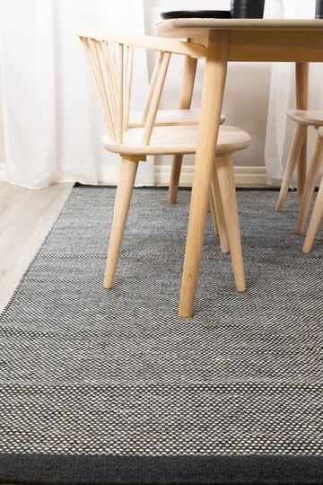 Håndvevd teppe KM Home Sandhamn 240x340 cm Indigoblå - Indigoblå - Tekstiler - Tepper & Matter - Moderne tepper - Ullteppe