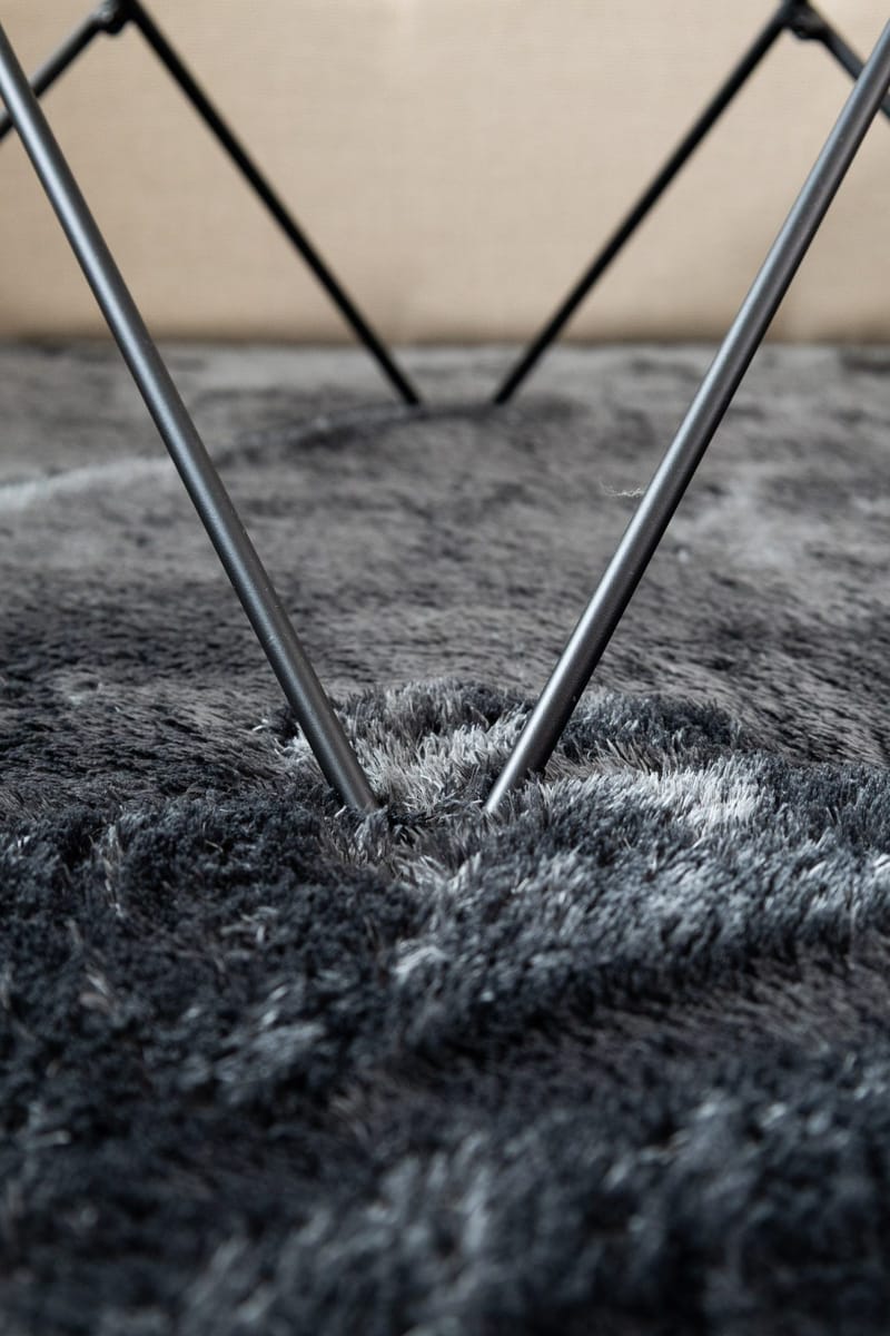 Maskinvevd teppe KM Home Novelle KVADRAT 200x200 Grafitt - Grafitt - Tekstiler - Tepper & Matter - Moderne tepper - Ryeteppe