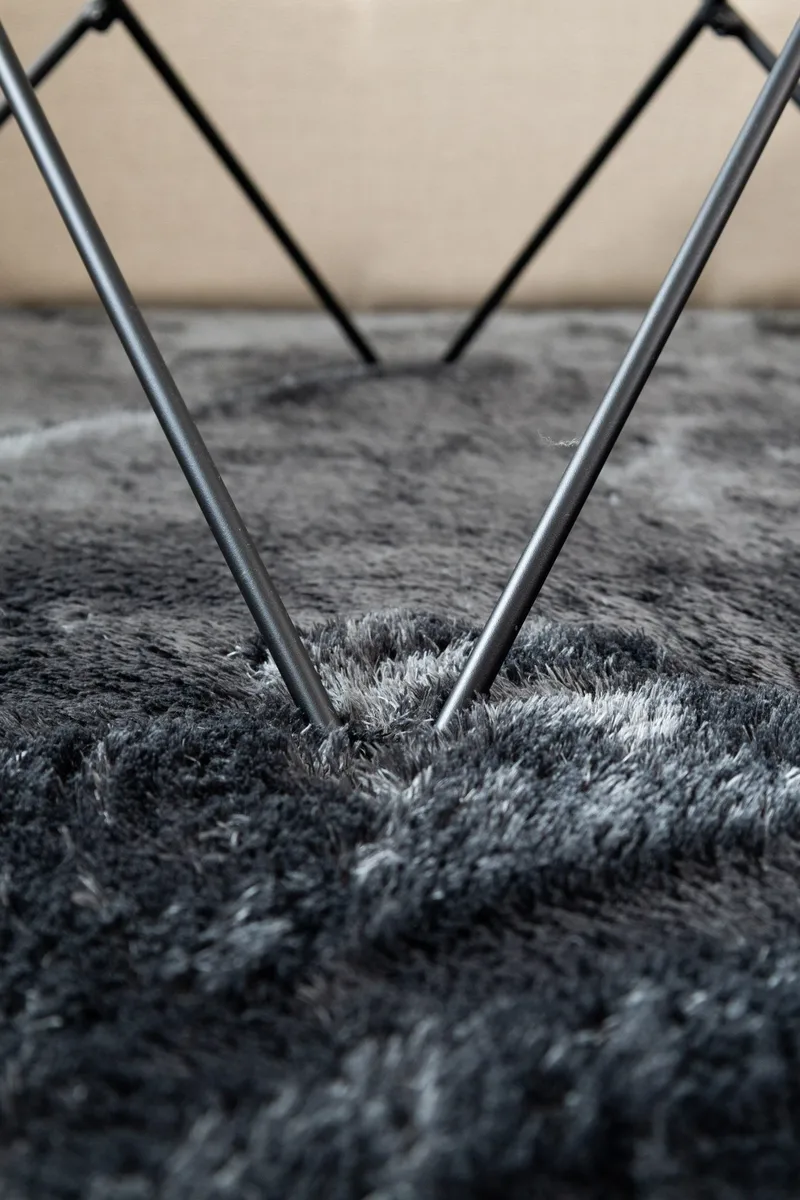 Maskinvevd teppe KM Home Novelle KVADRAT 240x240 Grafitt - Grafitt - Tekstiler - Tepper & Matter - Moderne tepper - Ryeteppe