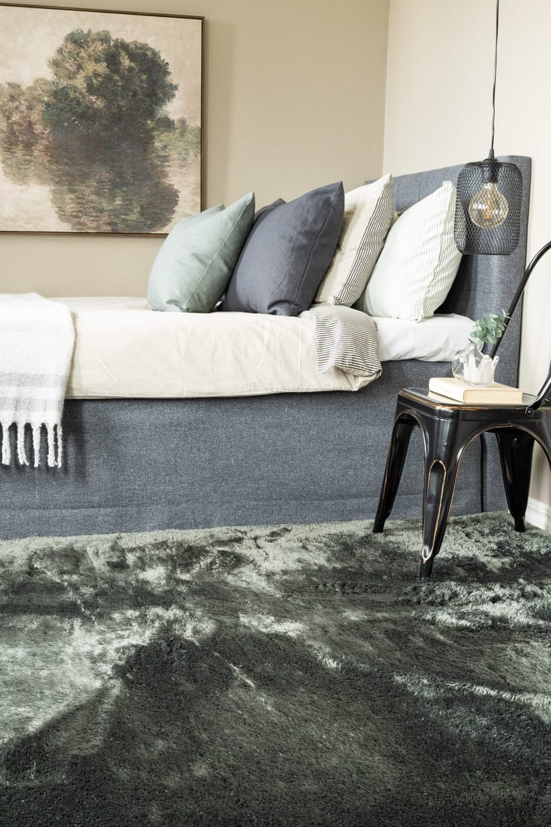 Maskinvevd teppe KM Home Novelle 160x230 Fløyelsgrønn - Fløyelsgrønn - Tekstiler - Tepper & Matter - Moderne tepper - Ryeteppe