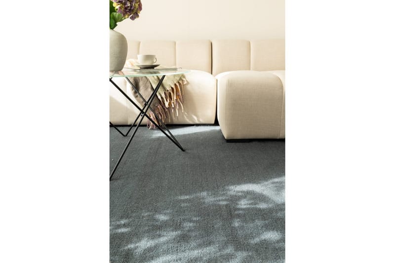 Ullteppe Molly - 160x230 cm, Grafitt - Tekstiler - Tepper & Matter - Moderne tepper - Ullteppe