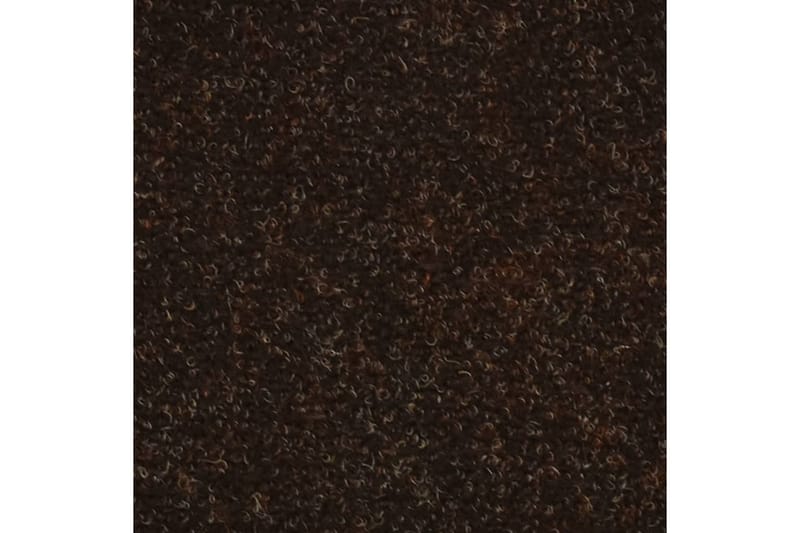 Selvklebende trappematter 5 stk brun 65x21x4 cm nålestempel - Brun - Trappetepper
