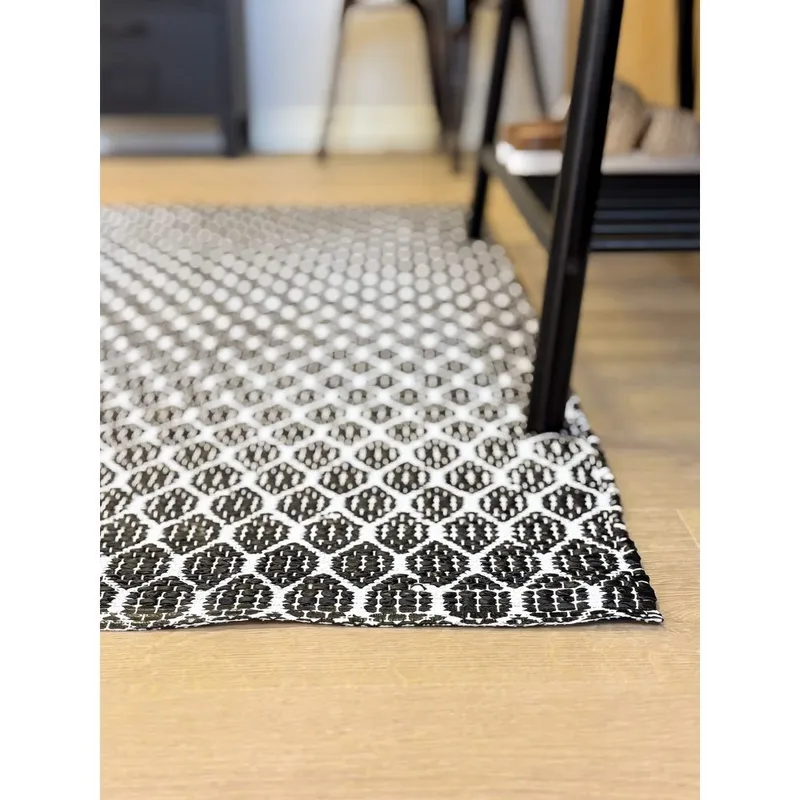 Plastteppe Hilma Link - 70x150 cm, Svart - Tekstiler - Tepper & Matter - Utendørstepper - Plasttepper