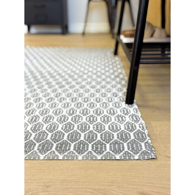 Plastteppe Hilma Link - 70x300 cm, Grå - Tekstiler - Tepper & Matter - Utendørstepper - Plasttepper