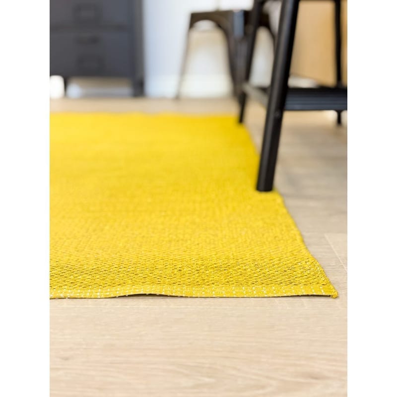 Plastteppe Hilma Plain - 150x220 cm, Gul - Tekstiler - Tepper & Matter - Utendørstepper - Plasttepper