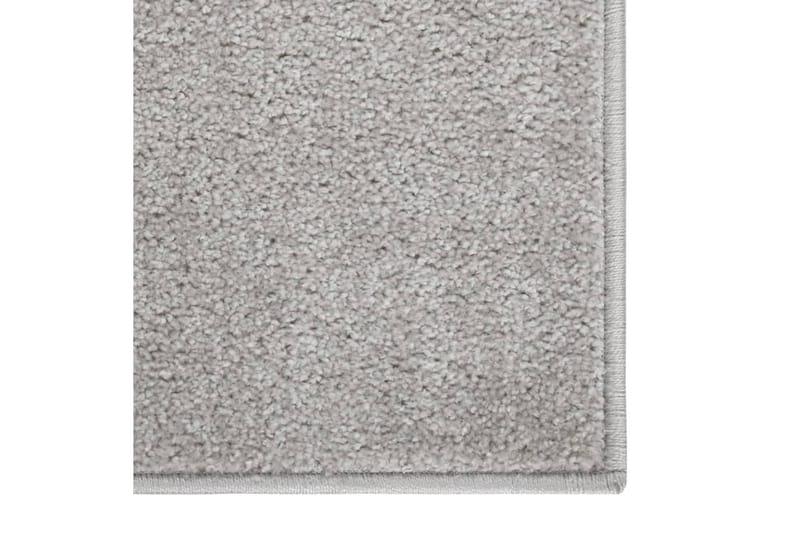 Teppe med kort luv 120x170 cm lysegrå - Grå - Kjøkkenmatte - Plasttepper - Hall matte